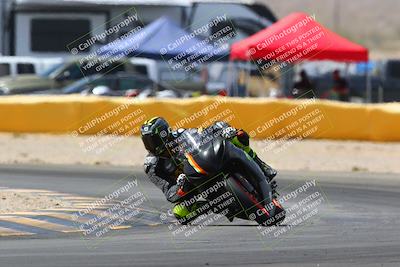 media/Apr-10-2022-SoCal Trackdays (Sun) [[f104b12566]]/Turn 2 (1135am)/